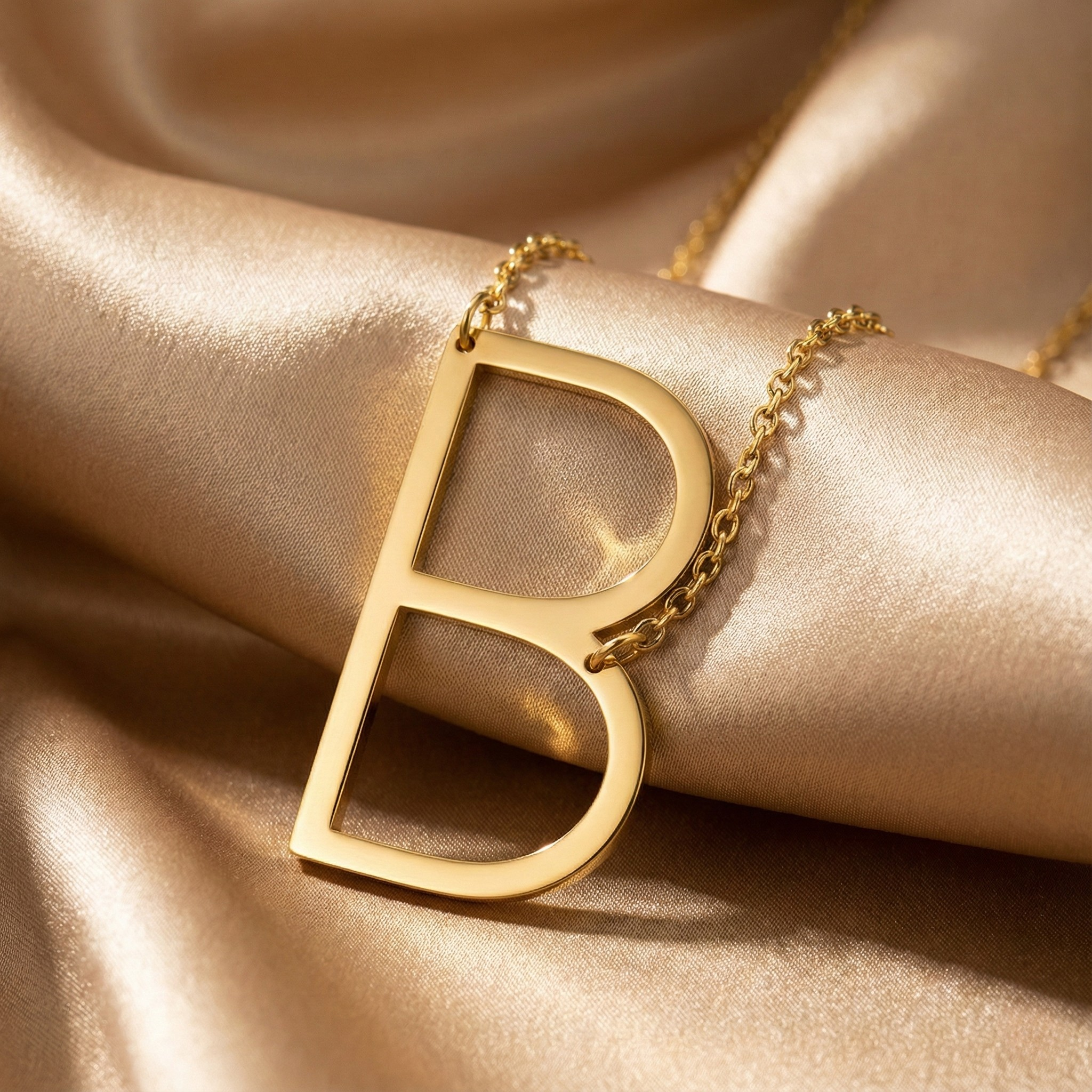 Naszyjnik SIDEWAYS – Twoja Osobista Sygnatura (Limitowana Edycja Liter)